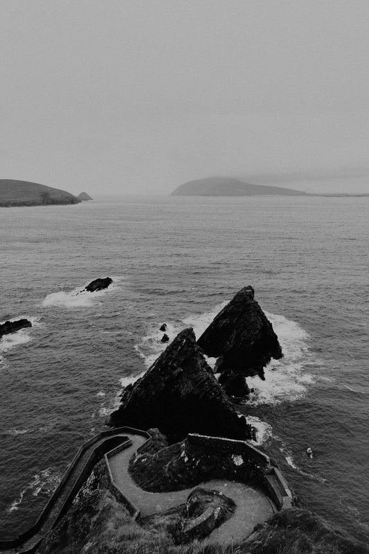 Cé Dhún Chaoin / Dunquin Pier BW